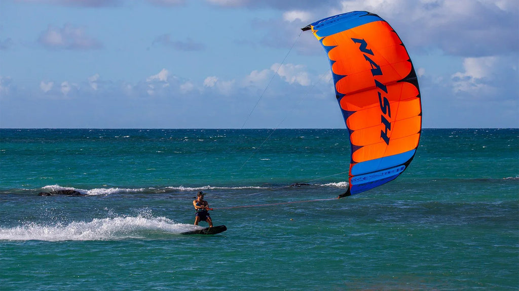 Private vs. Group Kitesurf Lessons: Which is Best for You in Dubai?