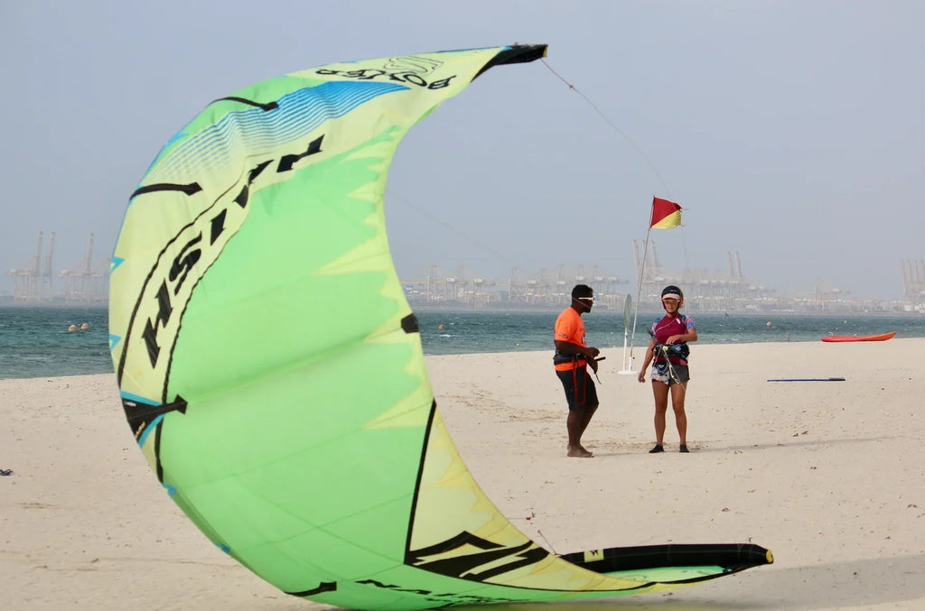 Private vs group kite lessons in Dubai